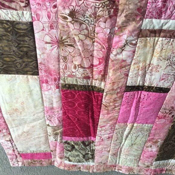 Handmade Batik Quilt - Picture 13 of 15